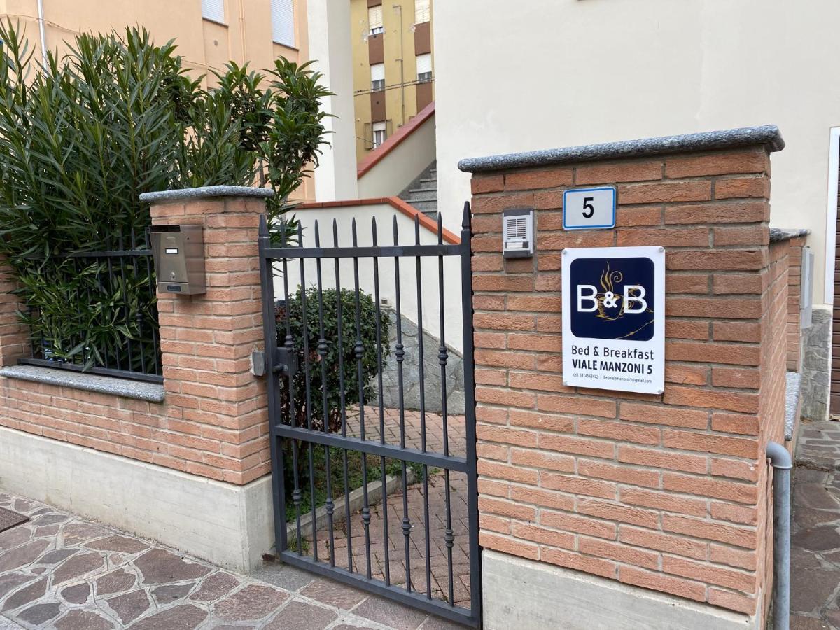 Viale Manzoni Hotel Sassuolo Exterior photo
